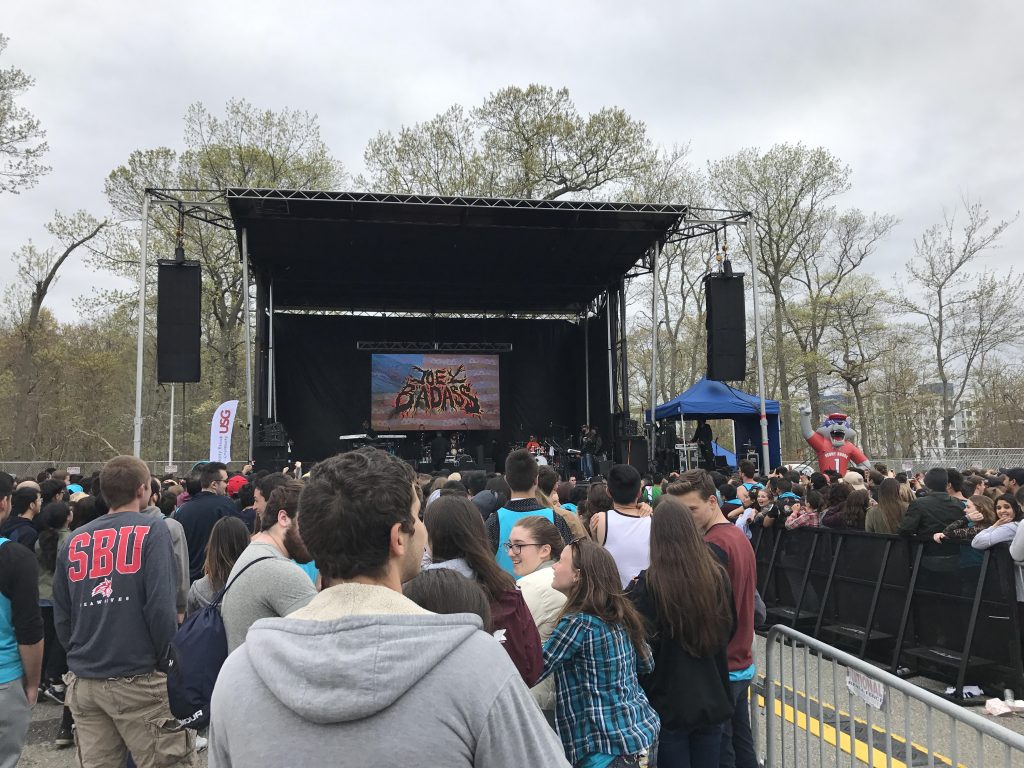 outdoor college show